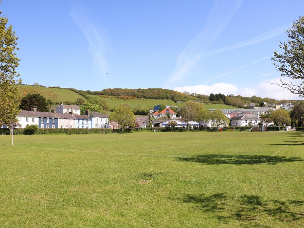 Blaenywawr Annexe Villa Cross Inn Buitenkant foto